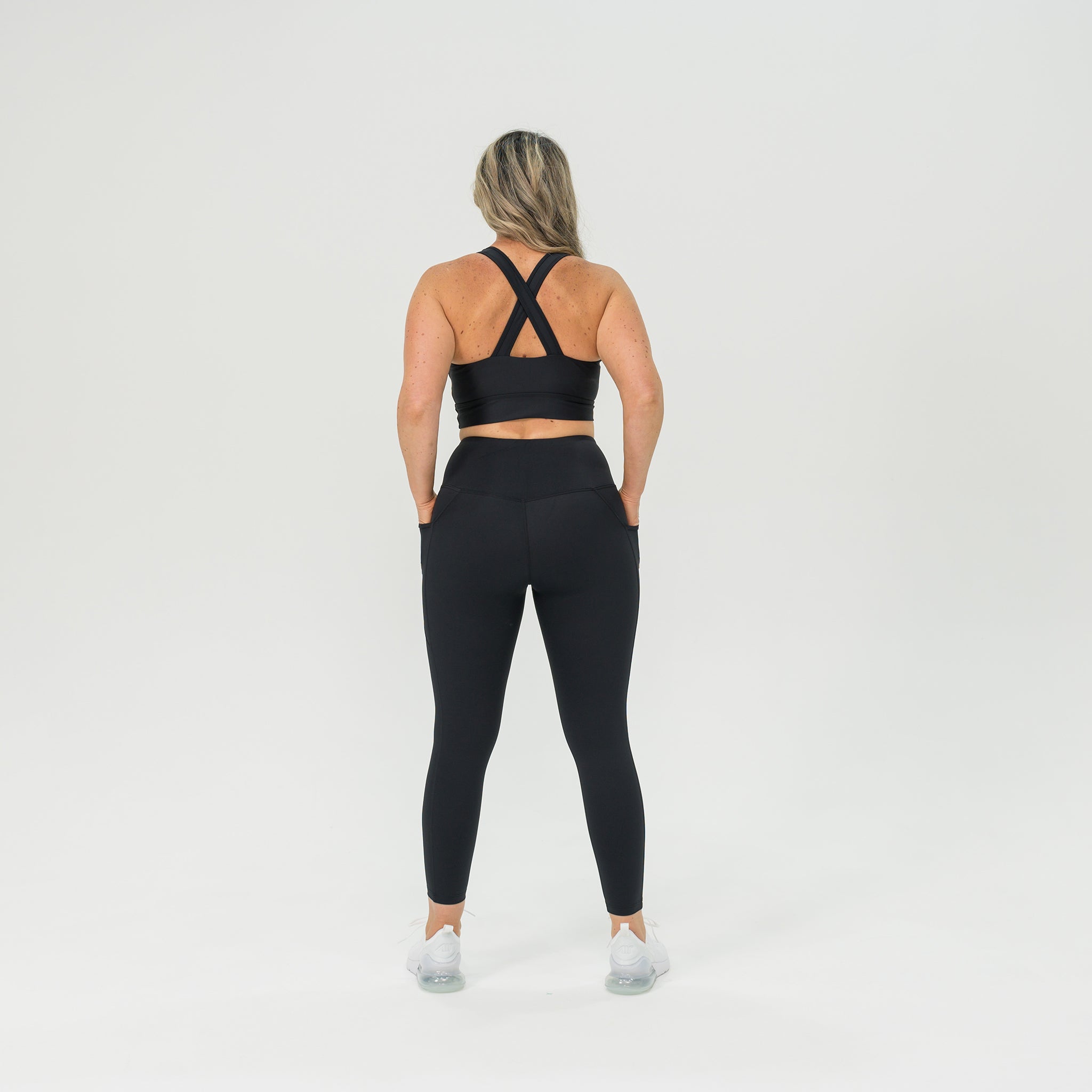 Womens compression leggings with 2024 pockets